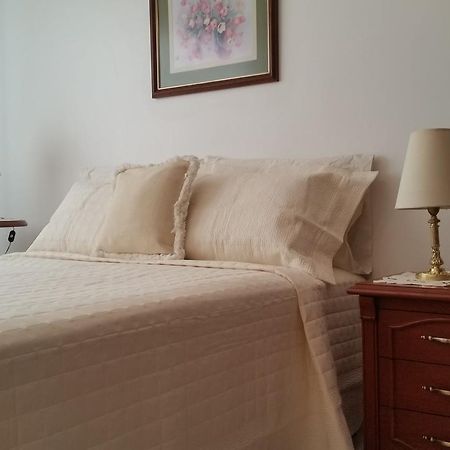 דירות סנטה קרוז דה לה סיירה Casa De Leny Cerca De La Feria Exposicion מראה חיצוני תמונה